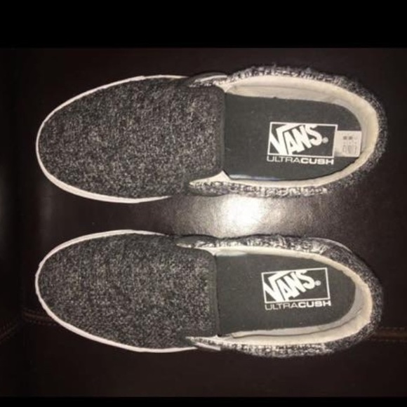 Vans - Picture 2 of 2